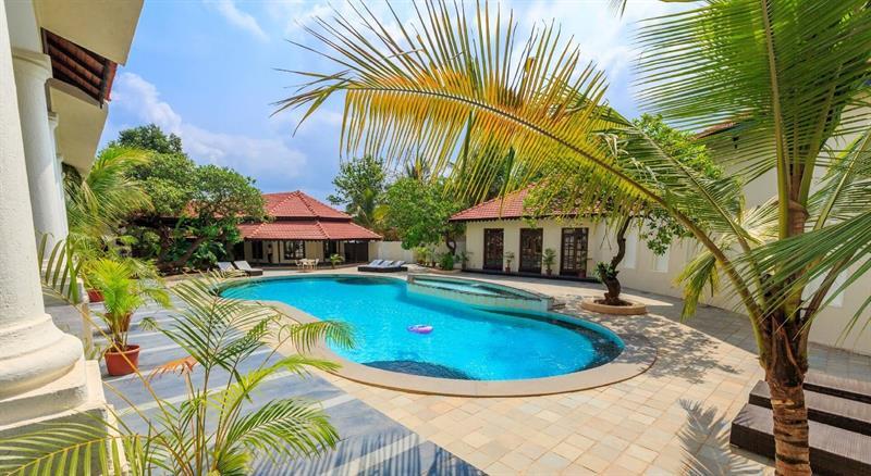 Amritara Aura Resort & Spa Мандрем Екстериор снимка